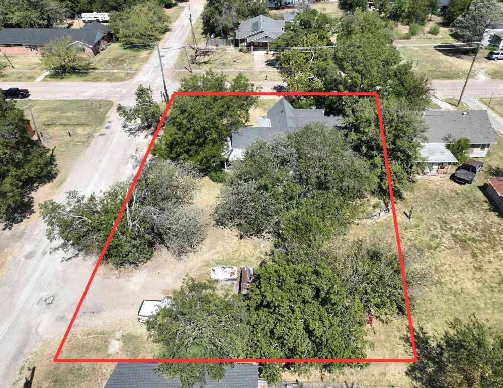 106 Wesley Street Itasca, TX 76055