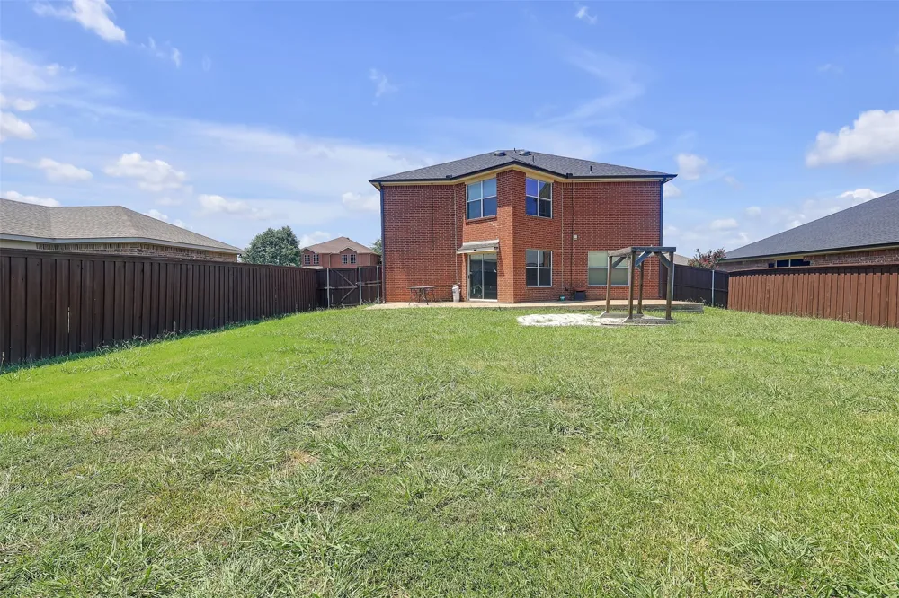 8109 Zephyr Court Arlington, TX 76002