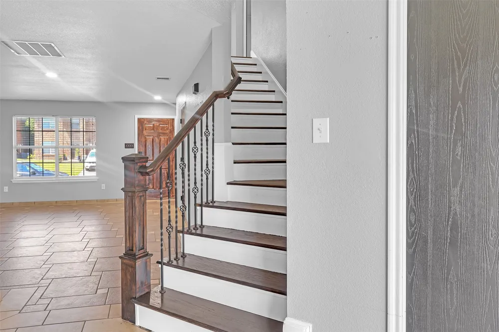 8109 Zephyr Court Arlington, TX 76002