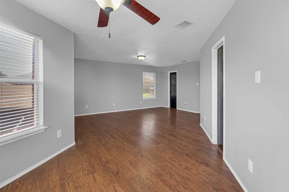 8109 Zephyr Court Arlington, TX 76002