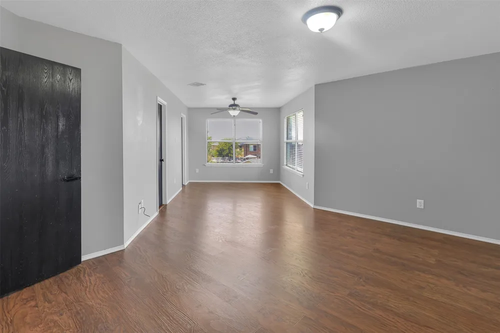 8109 Zephyr Court Arlington, TX 76002