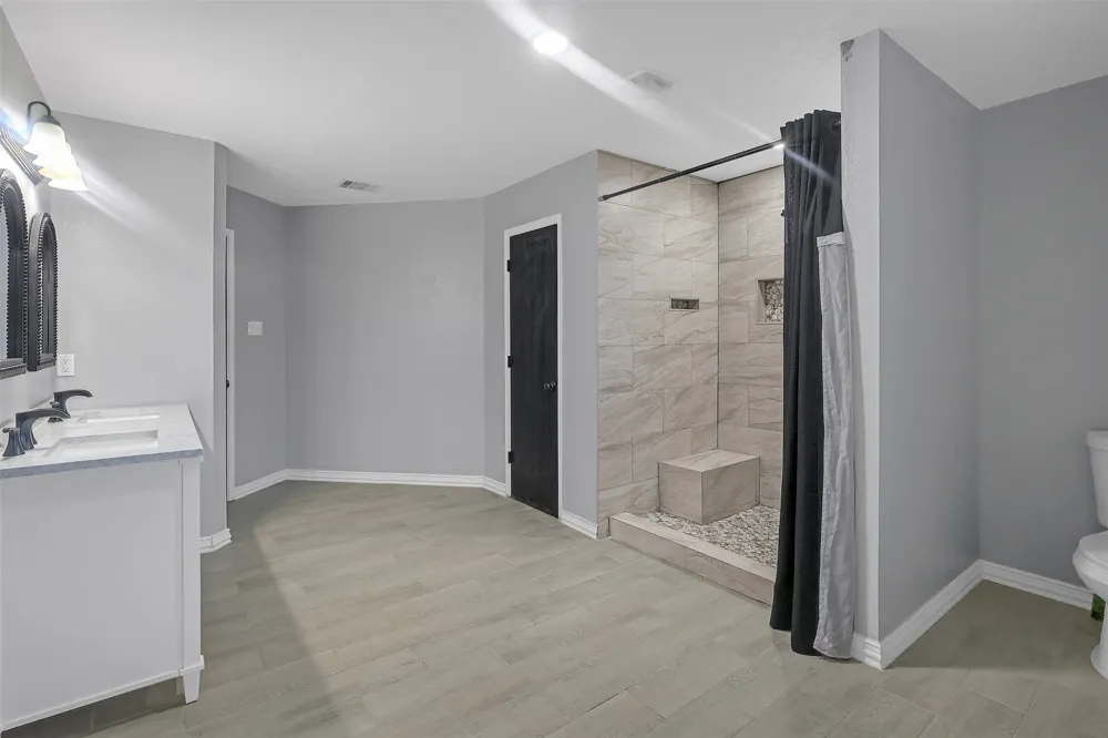 8109 Zephyr Court Arlington, TX 76002