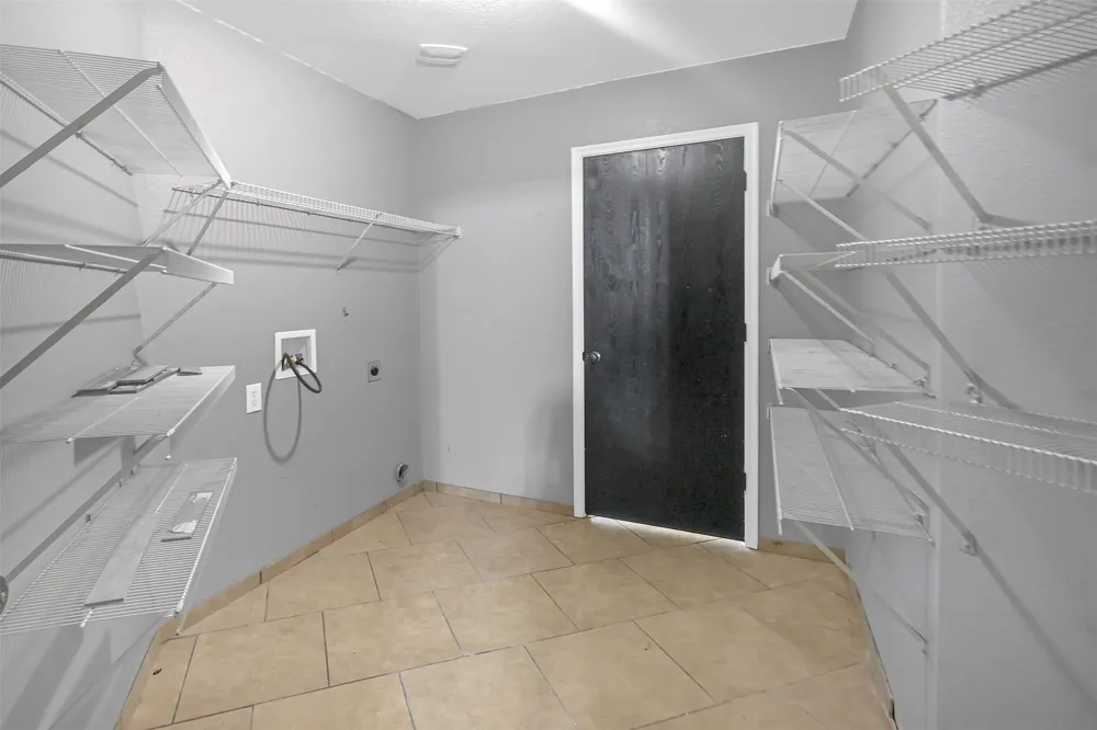 8109 Zephyr Court Arlington, TX 76002