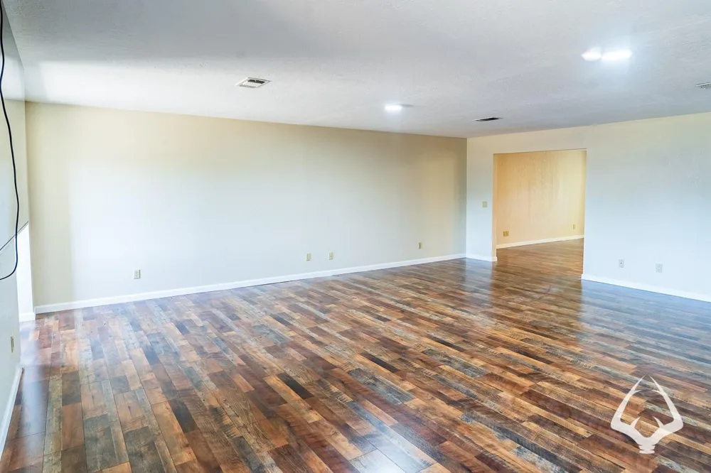 205 South Wheeler Ave Colmesneil, TX 75938