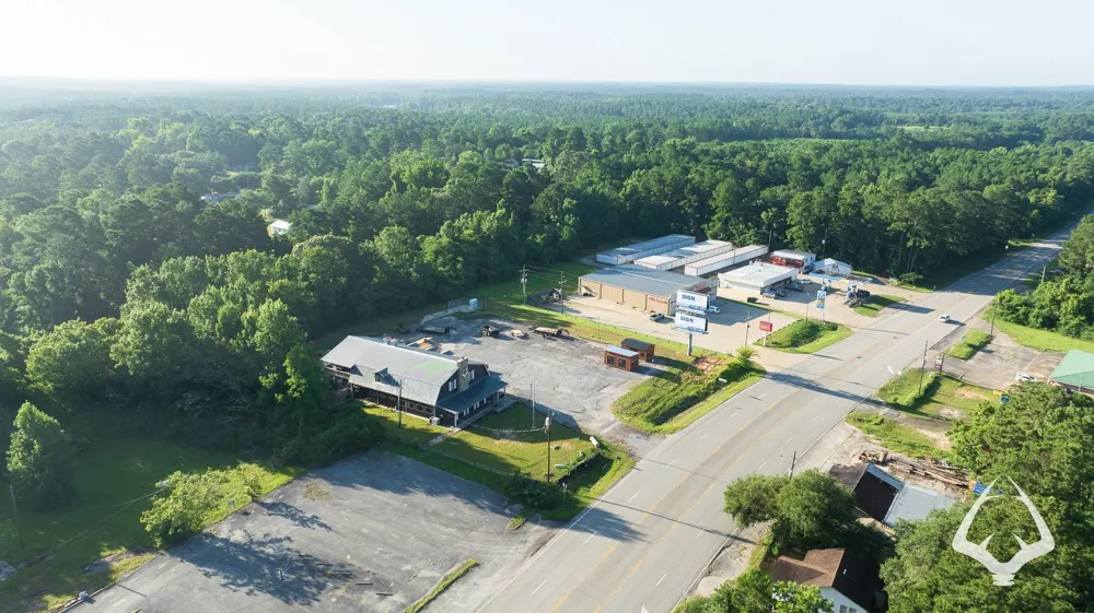 205 South Wheeler Ave Colmesneil, TX 75938