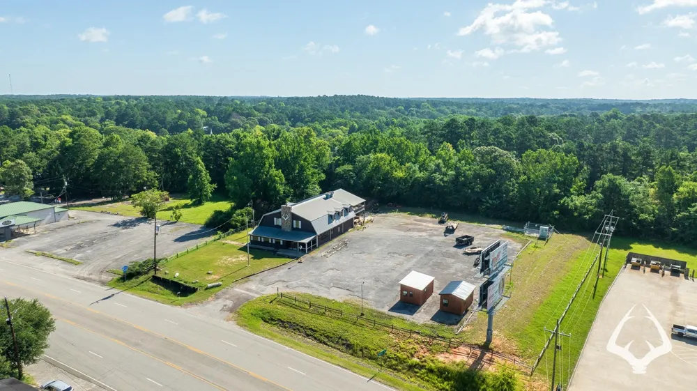 205 South Wheeler Ave Colmesneil, TX 75938