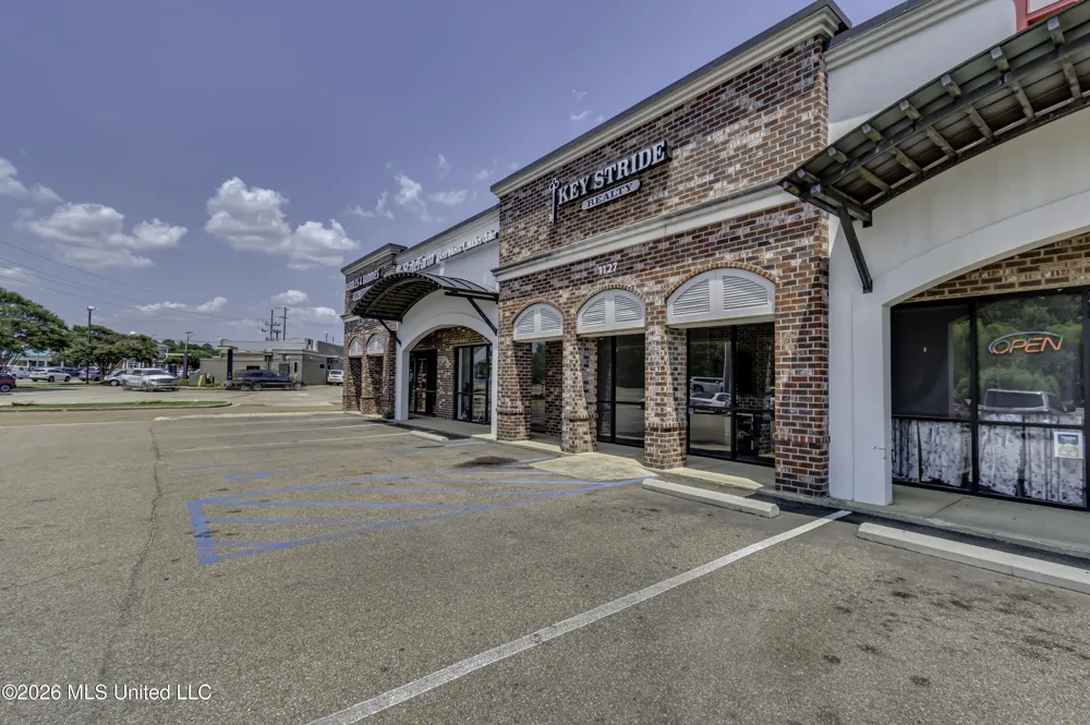 1127 Old Fannin Road Brandon, MS 39047
