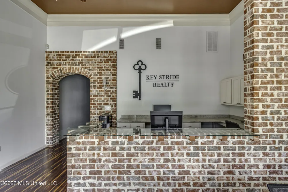 1127 Old Fannin Road Brandon, MS 39047