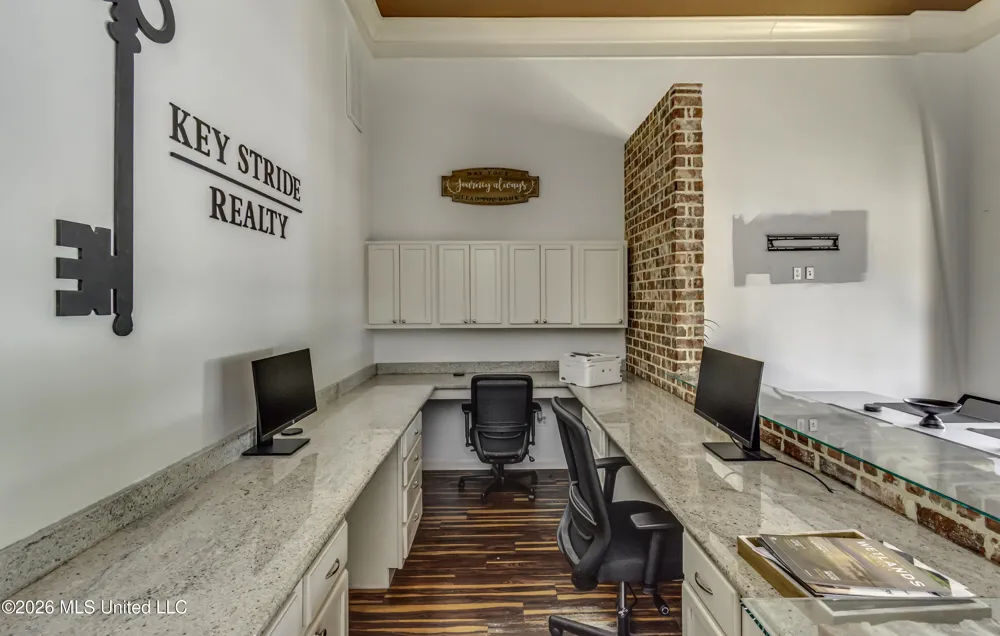 1127 Old Fannin Road Brandon, MS 39047
