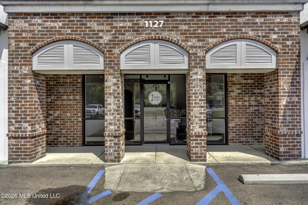 1127 Old Fannin Road Brandon, MS 39047