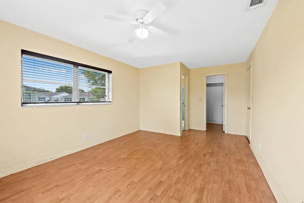 8711 NW 10TH STREET #D101 Plantation, FL 33322