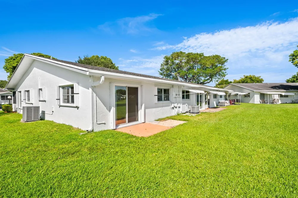 8711 NW 10TH STREET #D101 Plantation, FL 33322