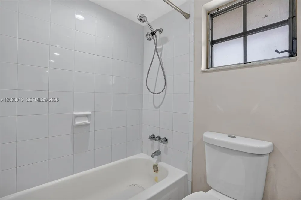 8600 SW 109th Ave #4-205 Miami, FL 33173