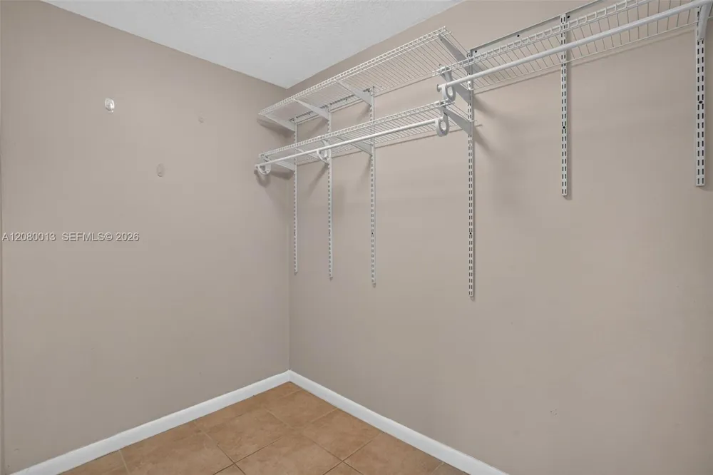 8600 SW 109th Ave #4-205 Miami, FL 33173