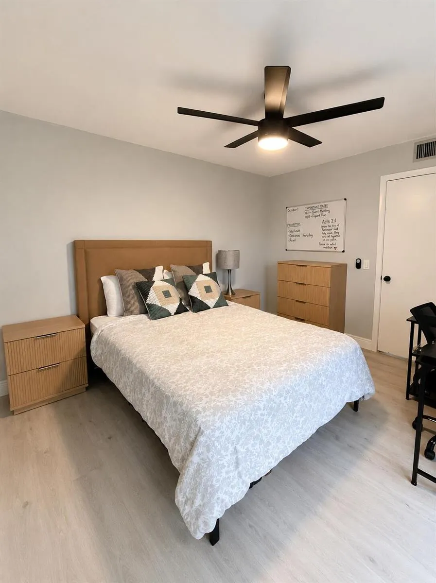 4207 42ND WAY West Palm Beach, FL 33407