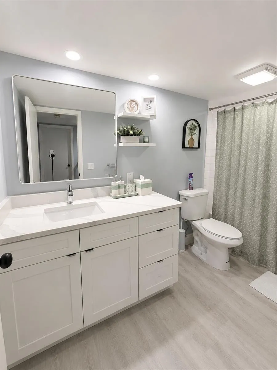 4207 42ND WAY West Palm Beach, FL 33407