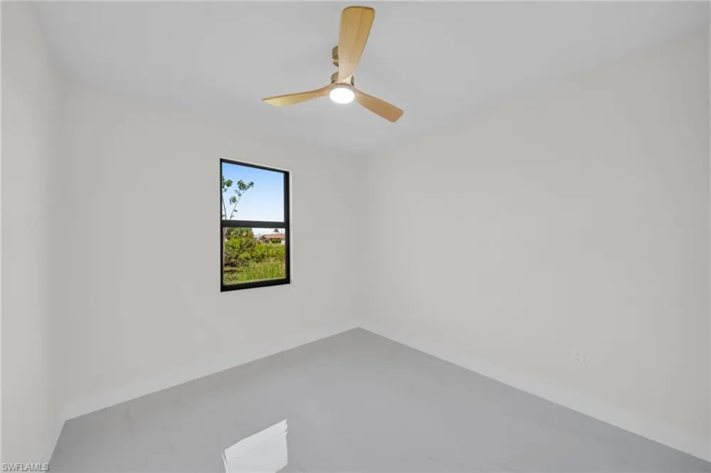 908 NE 11th Avenue Cape Coral, FL 33909