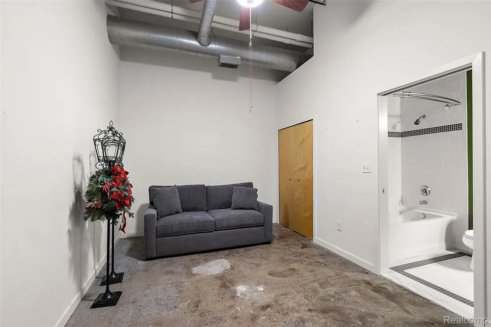 444 W Willis Street #402 Detroit City, MI 48201