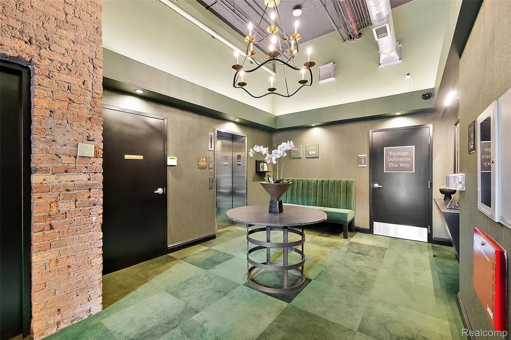 444 W Willis Street #402 Detroit City, MI 48201