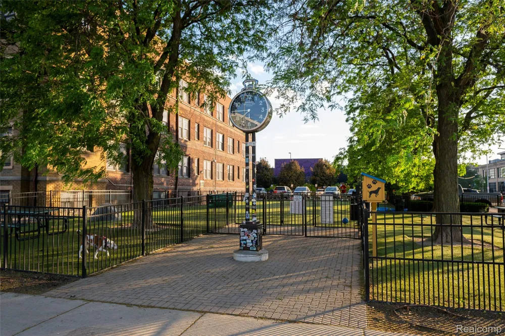 444 W Willis Street #402 Detroit City, MI 48201
