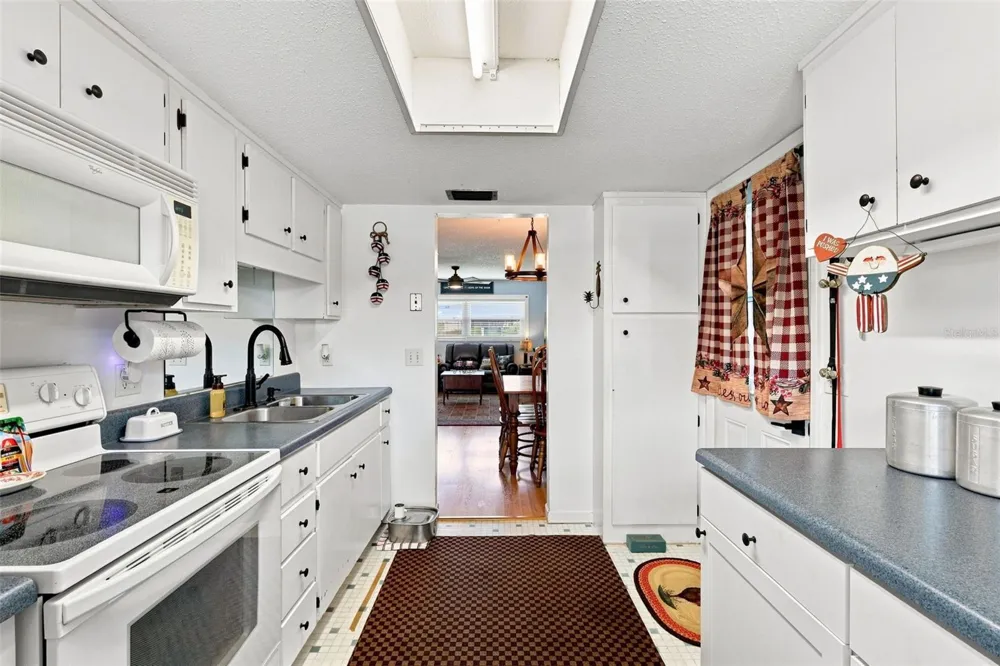246 ELMWOOD AVENUE #500 Deland, FL 32724