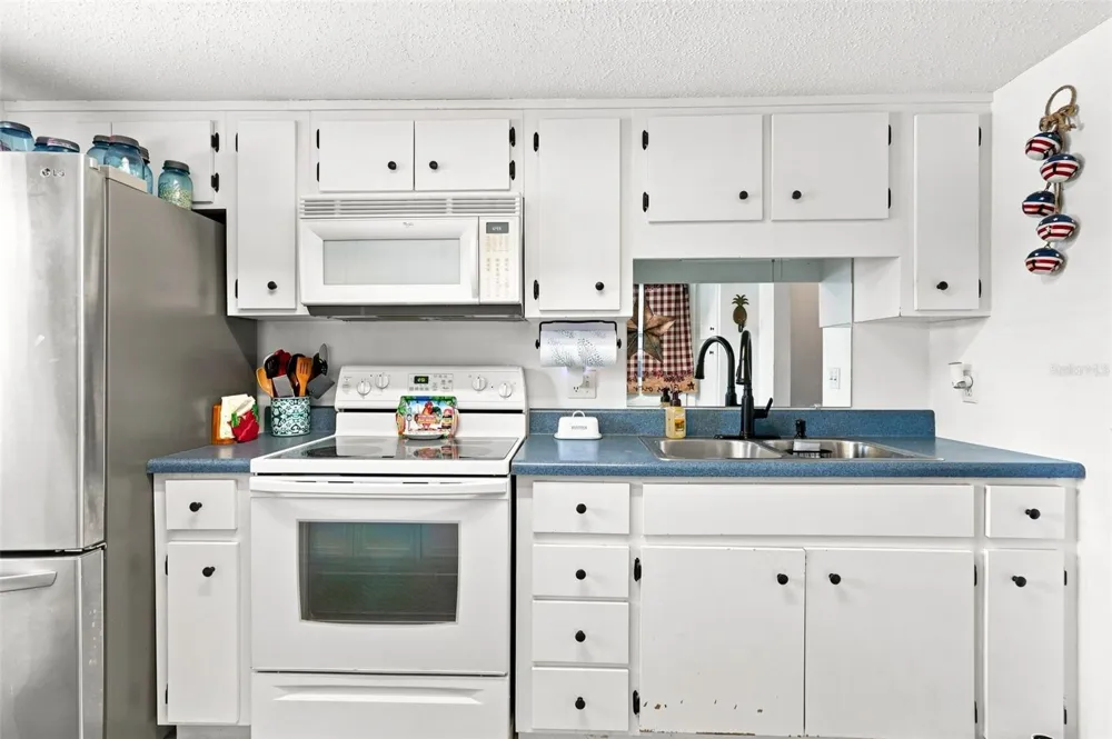 246 ELMWOOD AVENUE #500 Deland, FL 32724