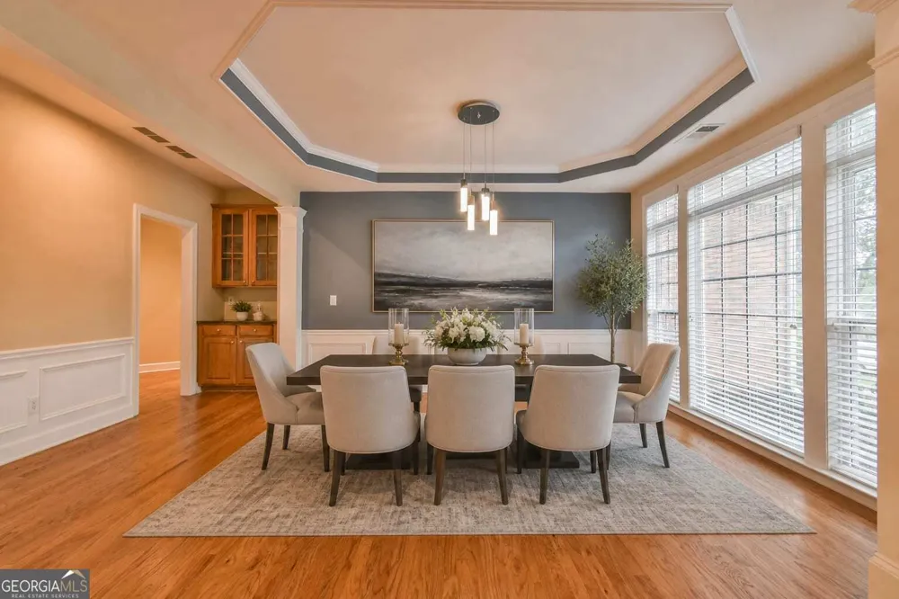 5155 Harbury LN Suwanee, GA 30024