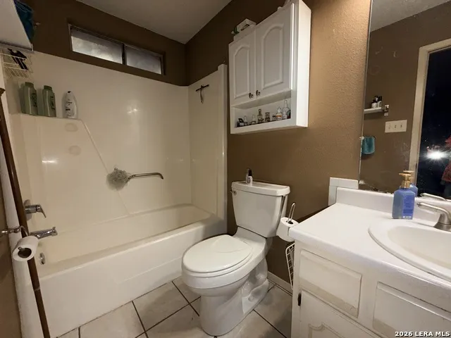 613 VAL VERDE DR Pleasanton, TX 78064