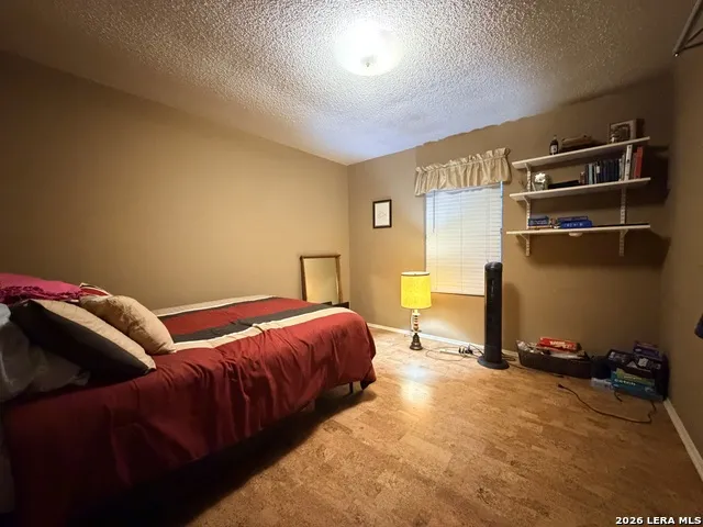 613 VAL VERDE DR Pleasanton, TX 78064