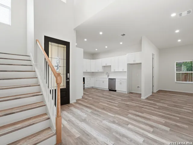 5014 Fawn Lk San Antonio, TX 78244