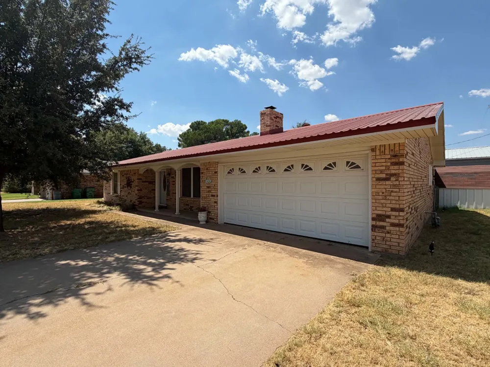 1209 Park Street Seymour, TX 76380