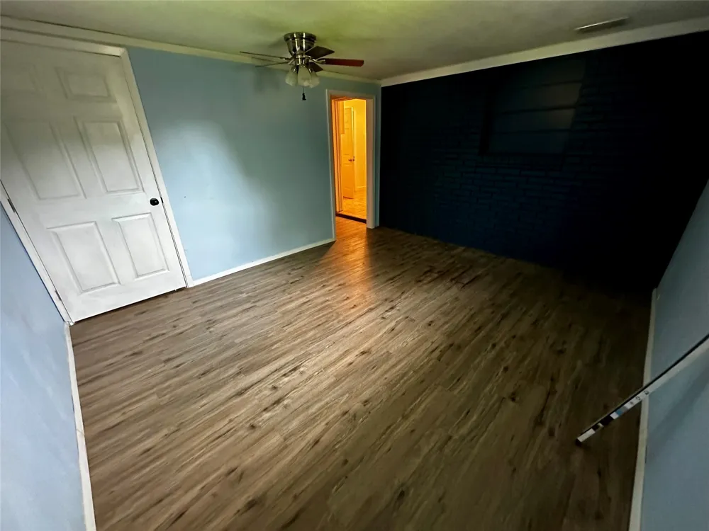 1209 Park Street Seymour, TX 76380