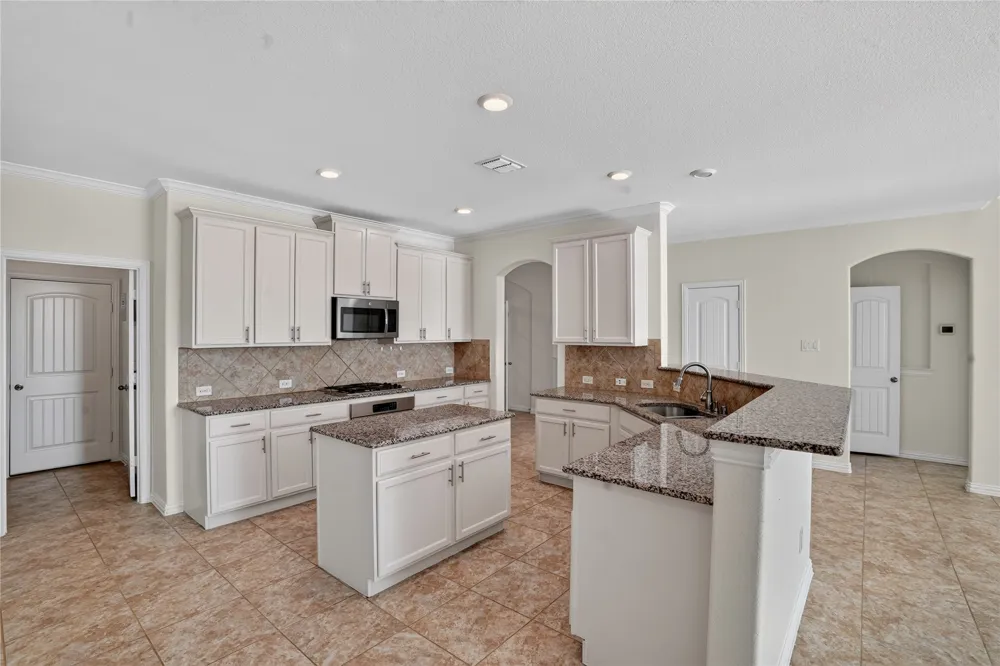 913 Avian Drive McKinney, TX 75071