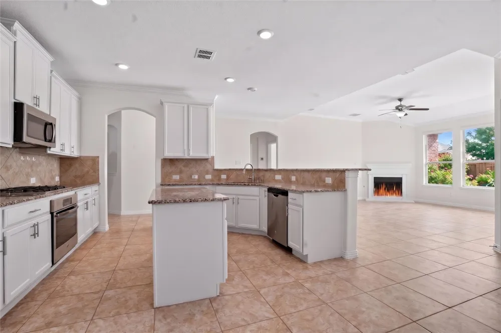 913 Avian Drive McKinney, TX 75071
