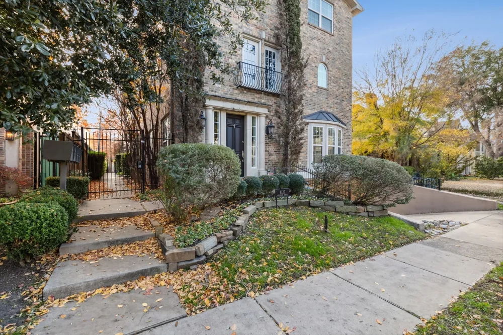 4120 Hawthorne Avenue #2 Dallas, TX 75219