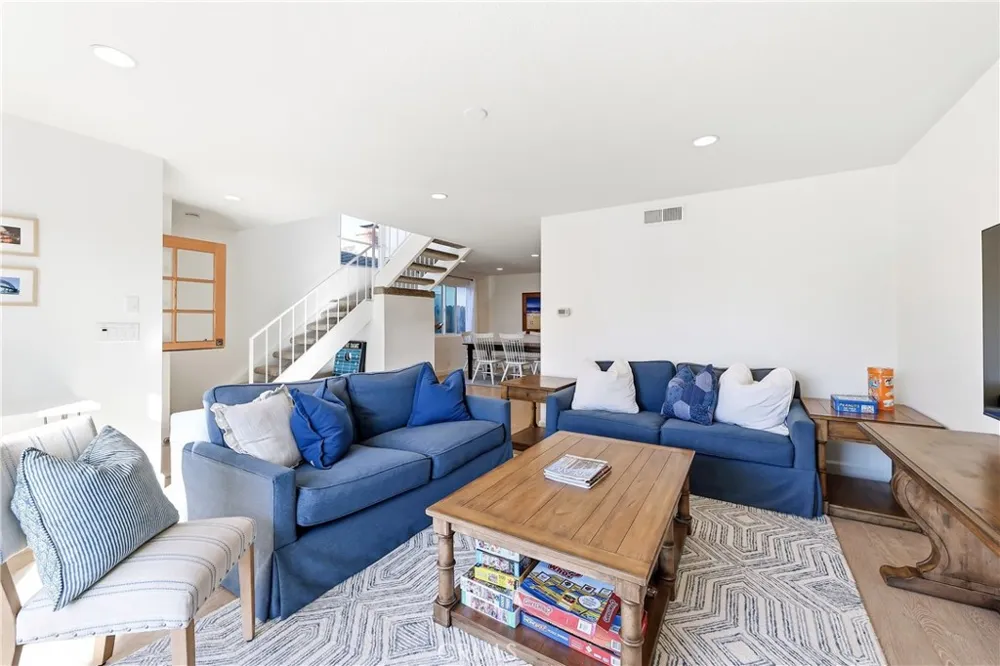 602 Marguerite #2 Corona del Mar, CA 92625
