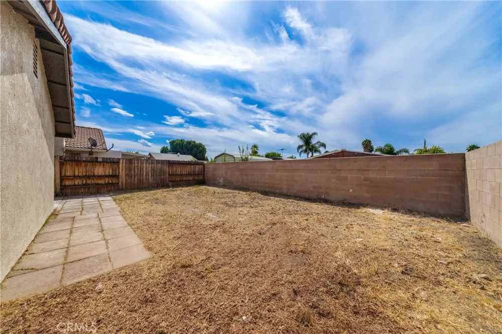 811 Don Drive Hemet, CA 92543
