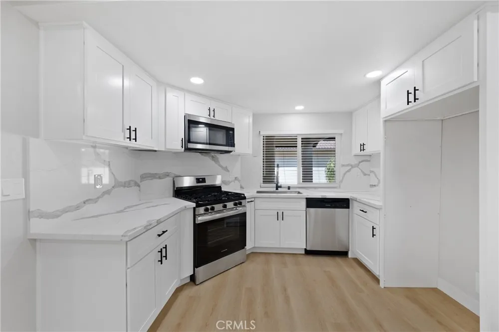 811 Don Drive Hemet, CA 92543