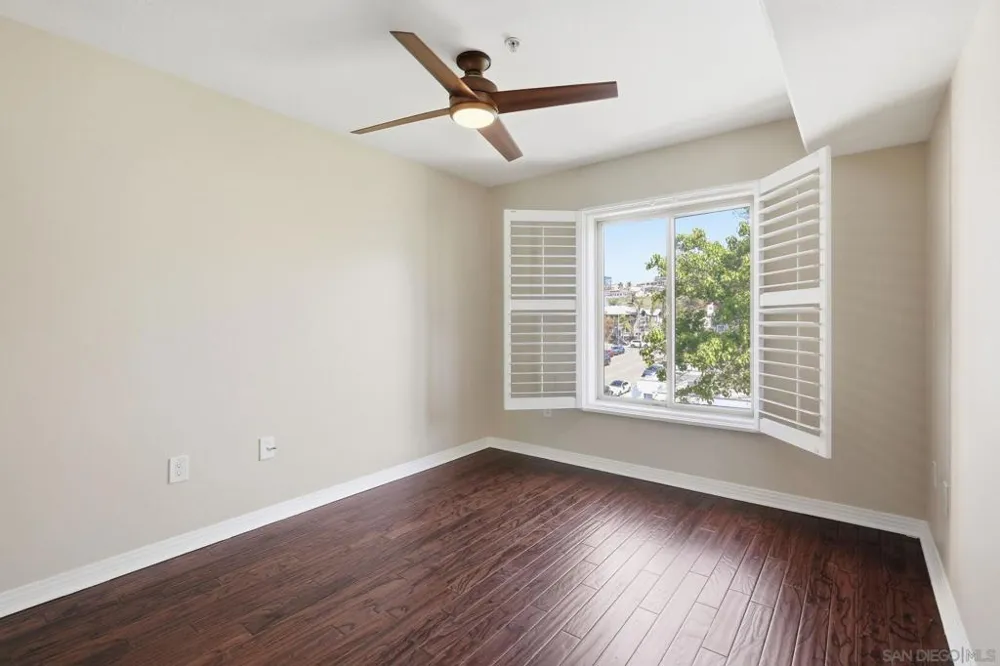 801 W Hawthorn #406 San Diego, CA 92101