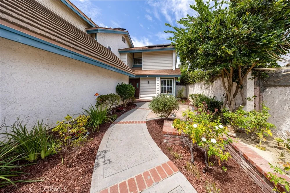 5 Taylor Irvine, CA 92620