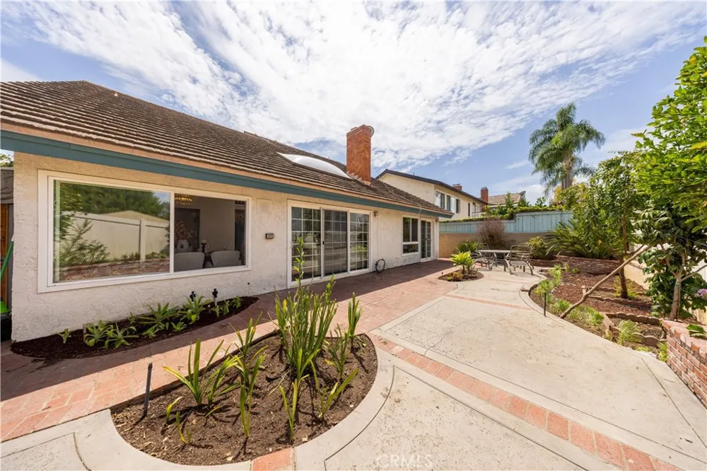 5 Taylor Irvine, CA 92620