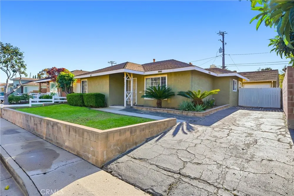 2834 Pacific Coast Highway Torrance, CA 90505