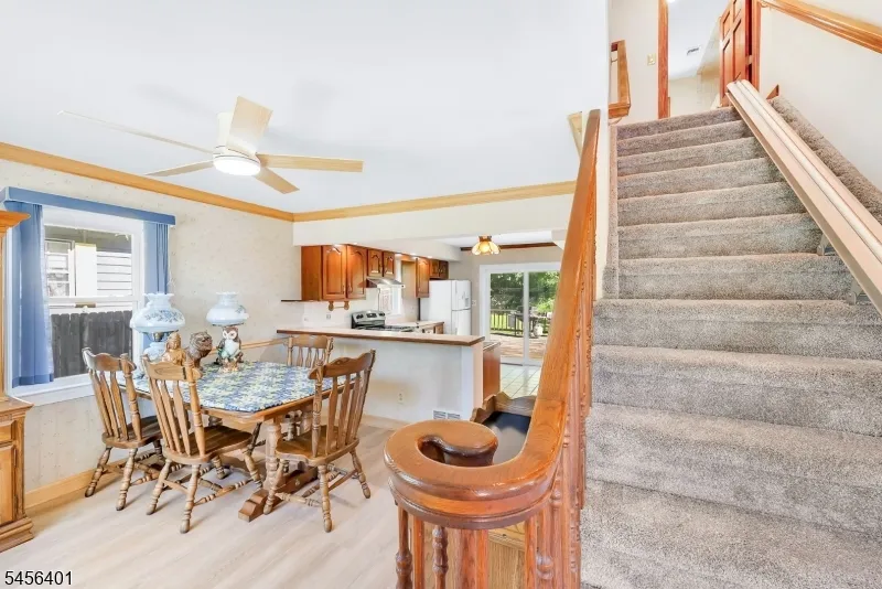 13 Hopatchung Rd Hopatcong, NJ 07843