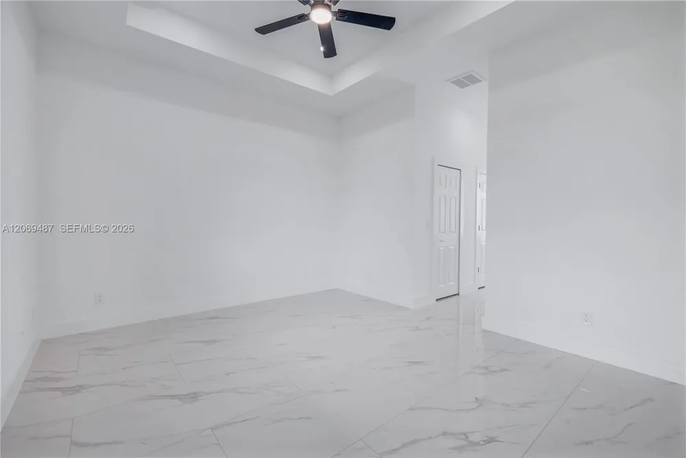 3005 S Ida Ave Lehigh Acres, FL 33971