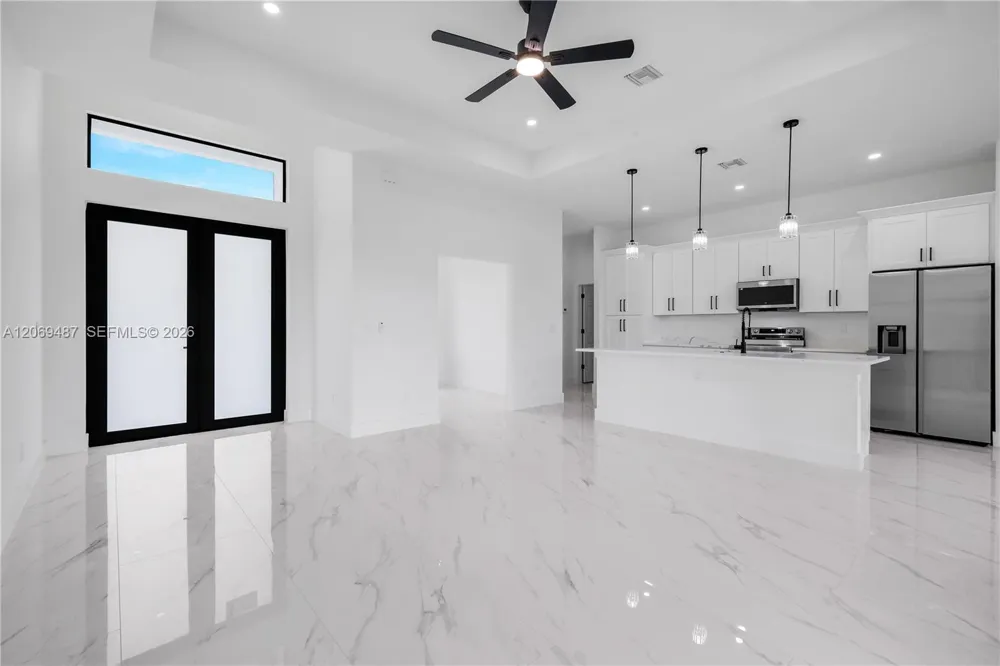 3005 S Ida Ave Lehigh Acres, FL 33971