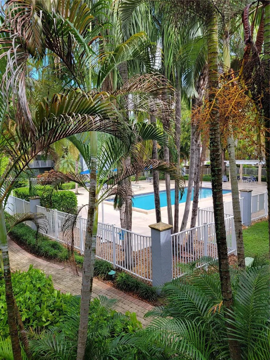 4600 SW 67th Ave #248 Miami, FL 33155