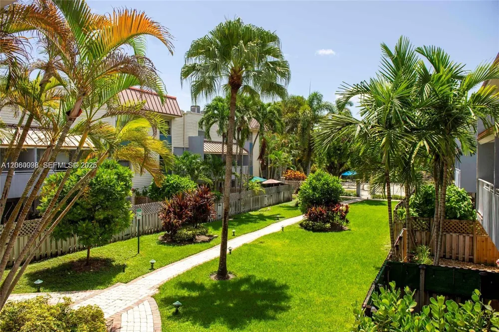4600 SW 67th Ave #248 Miami, FL 33155