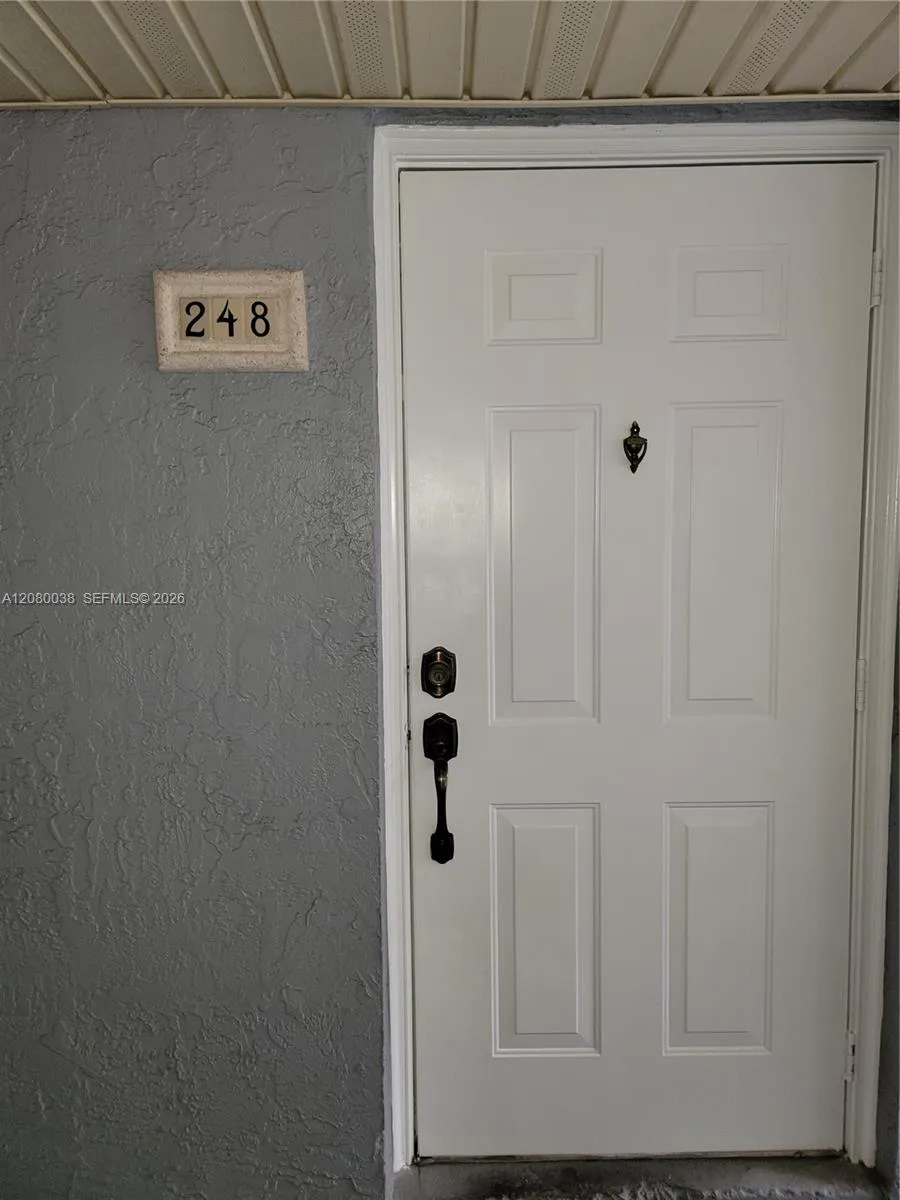 4600 SW 67th Ave #248 Miami, FL 33155