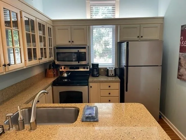 Pinnacle Place Glen Arbor Township, MI 49636
