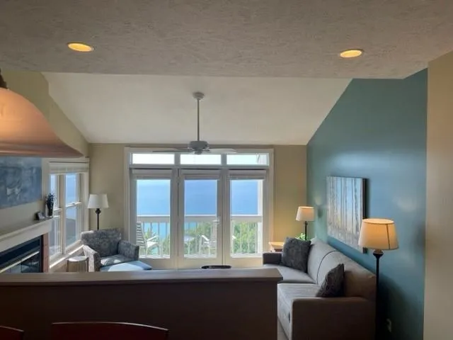 Pinnacle Place Glen Arbor Township, MI 49636